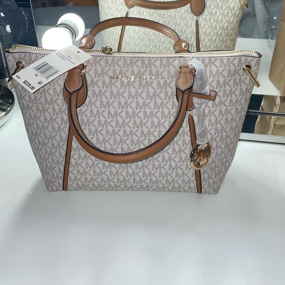 Michael Kors Sierra Vanilla Messenger with Gold Accents